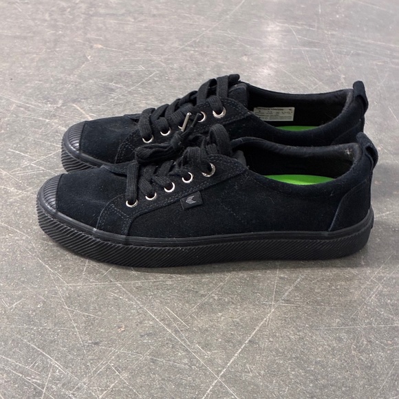 Cariuma Shoes - Cariuma Oca Low canvas black sneaker